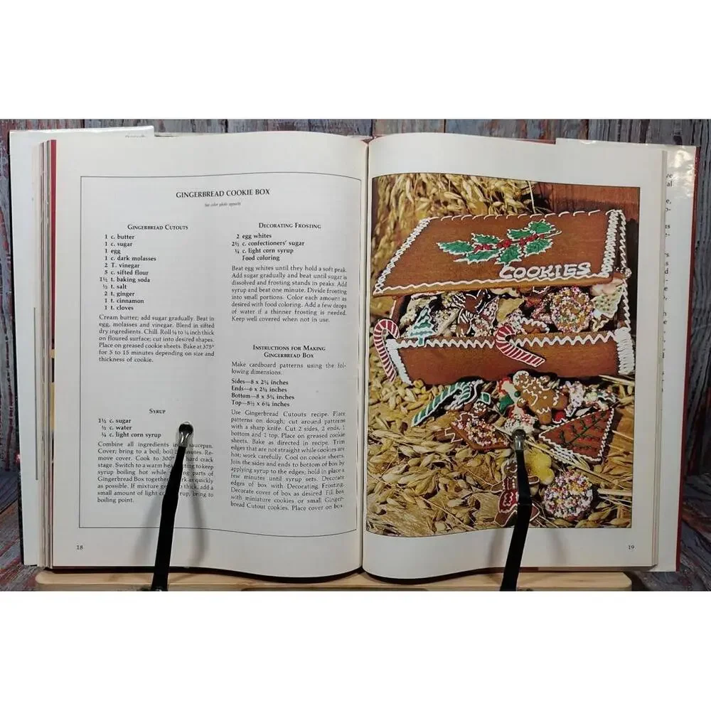 Ideals Christmas Cookbook Treasury by Bonanza‎ Books